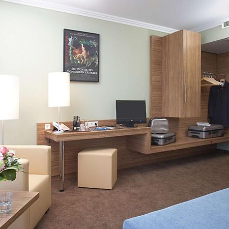 Hotel Central Regensburg Citycentre, Sure Hotel Collection By Best Western Екстериор снимка