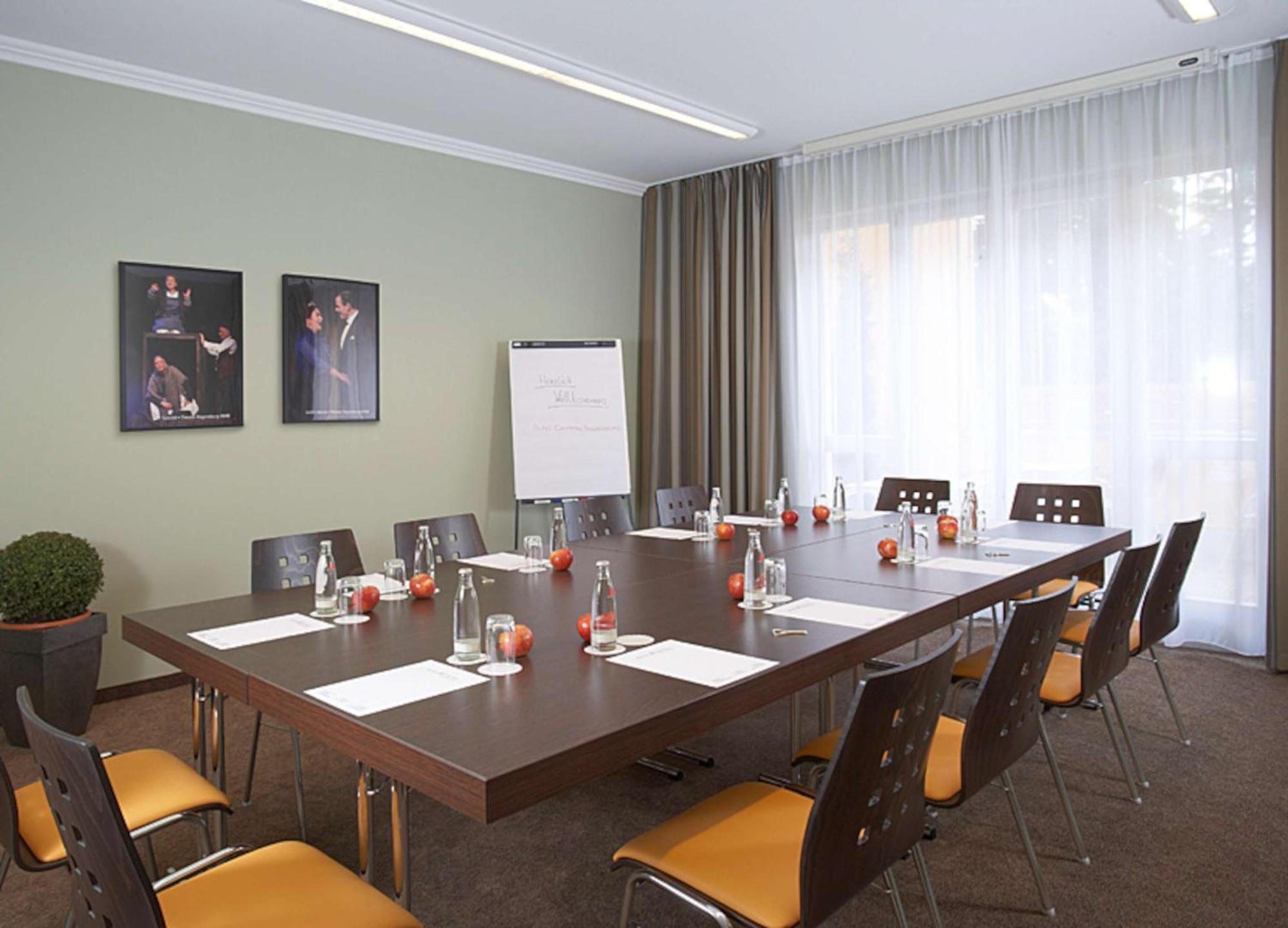 Hotel Central Regensburg Citycentre, Sure Hotel Collection By Best Western Съоръжения снимка