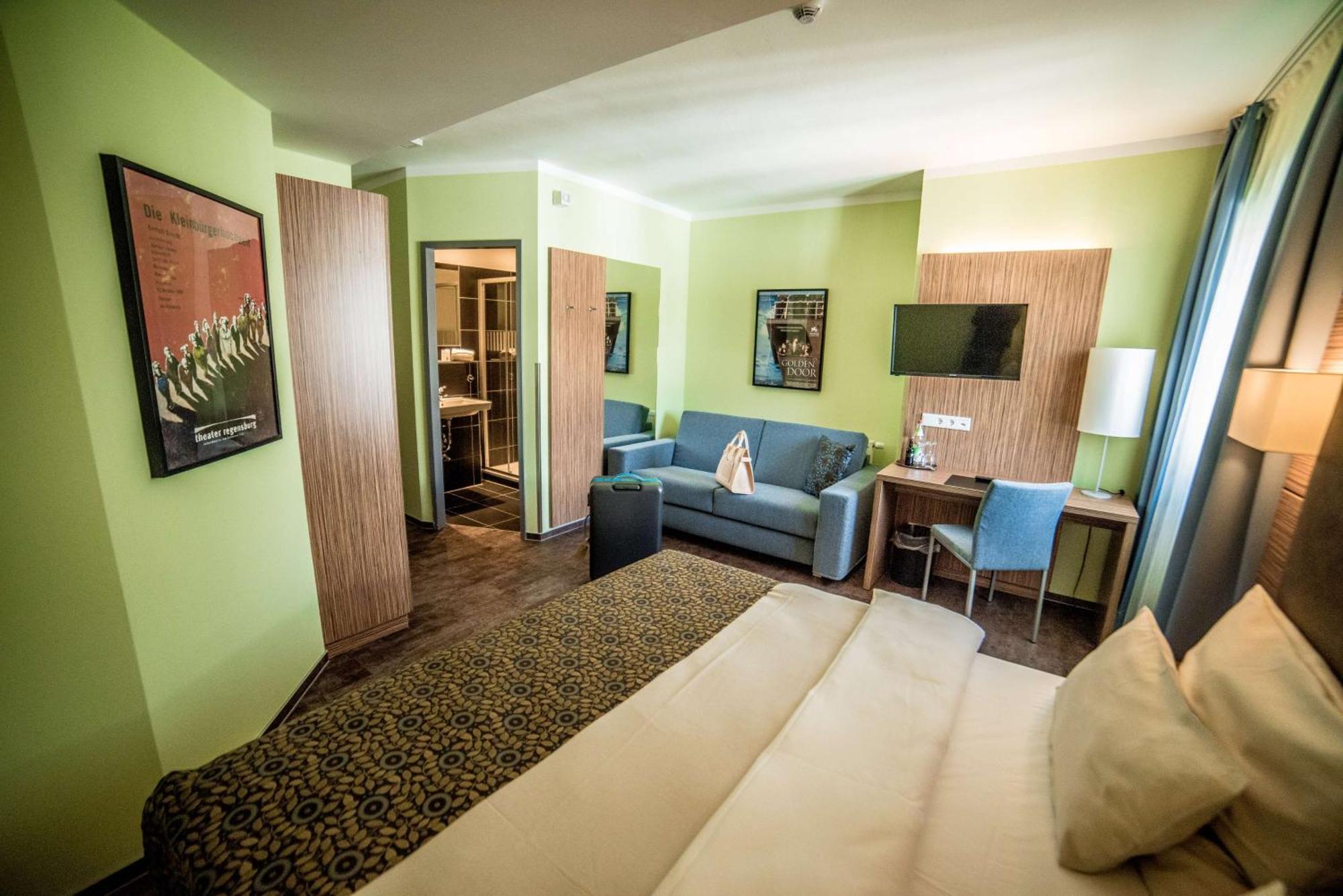 Hotel Central Regensburg Citycentre, Sure Hotel Collection By Best Western Екстериор снимка