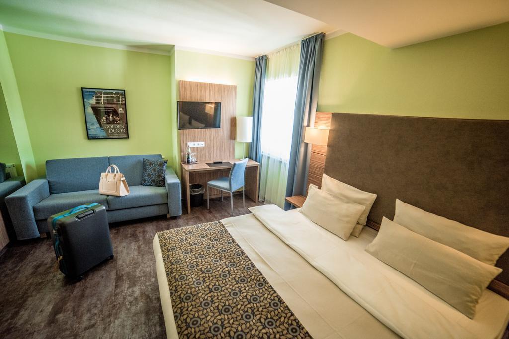 Hotel Central Regensburg Citycentre, Sure Hotel Collection By Best Western Екстериор снимка